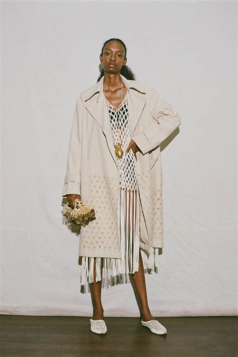 diotima fashion.